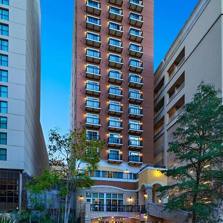Courtyard By Marriott San Antonio Riverwalk Buitenkant foto