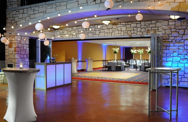 Courtyard By Marriott San Antonio Riverwalk Buitenkant foto