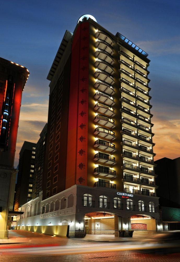 Courtyard By Marriott San Antonio Riverwalk Buitenkant foto