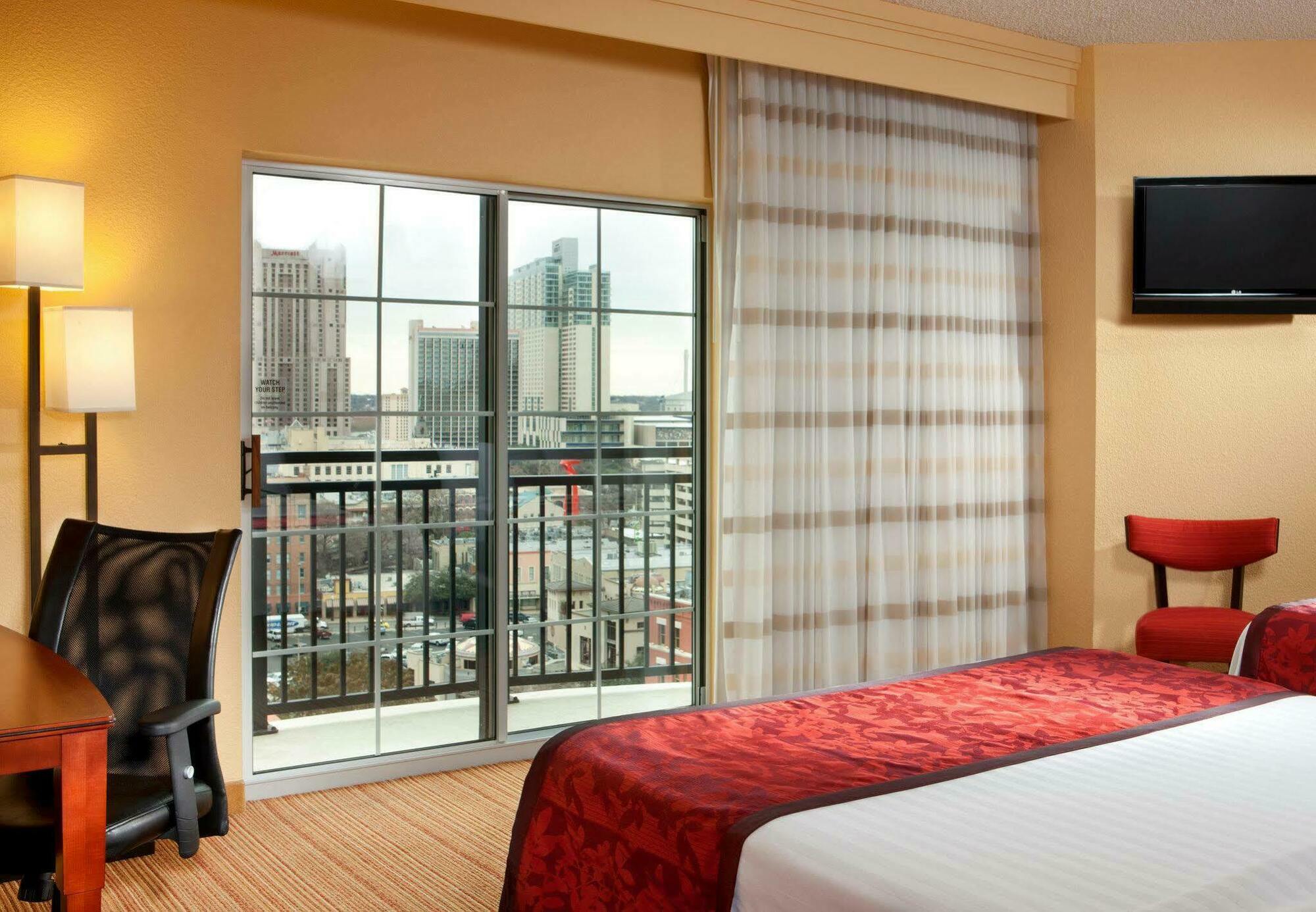Courtyard By Marriott San Antonio Riverwalk Buitenkant foto