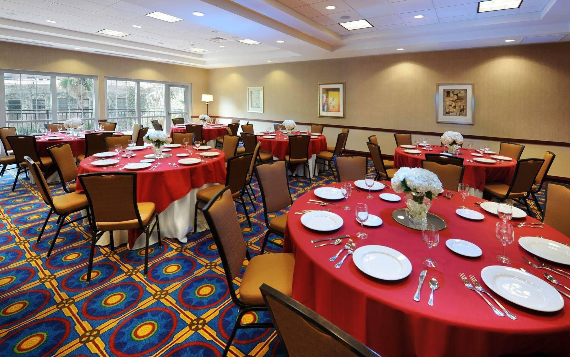 Courtyard By Marriott San Antonio Riverwalk Buitenkant foto