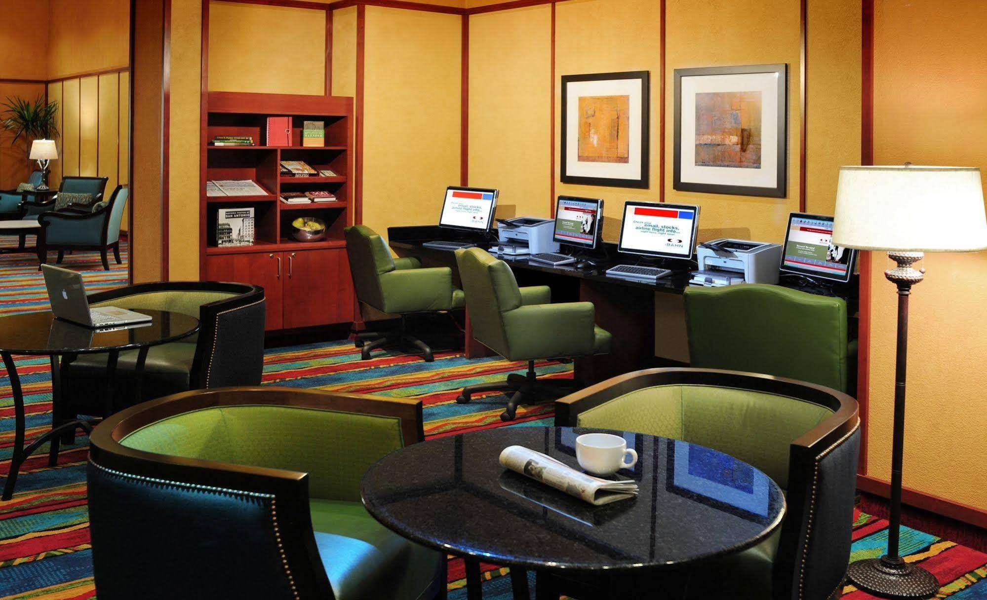 Courtyard By Marriott San Antonio Riverwalk Buitenkant foto